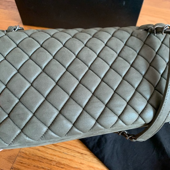 CHANEL Bag 100% Authentic - Picture 12 of 16